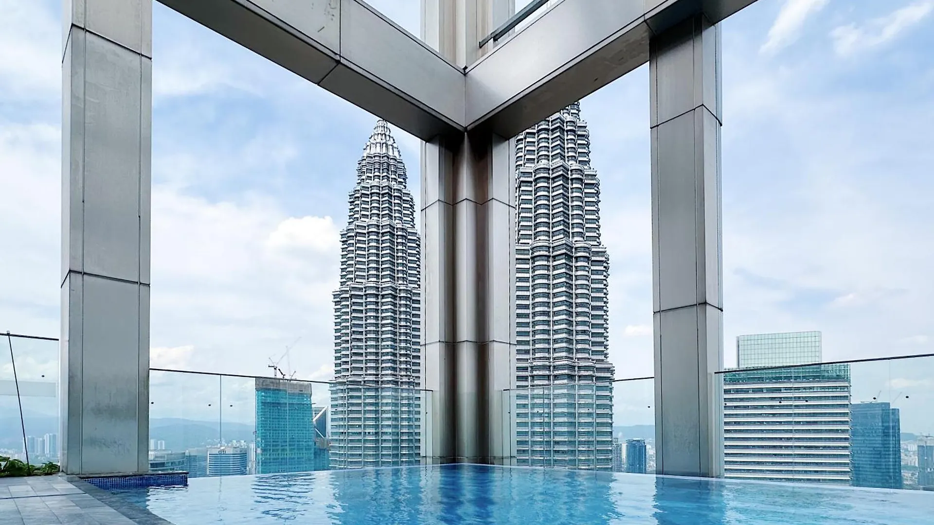 Dior Suite Kl Tower View At Tropicana The Residence Kuala Lumpur